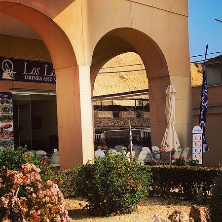 Los Lobos Drinks and More